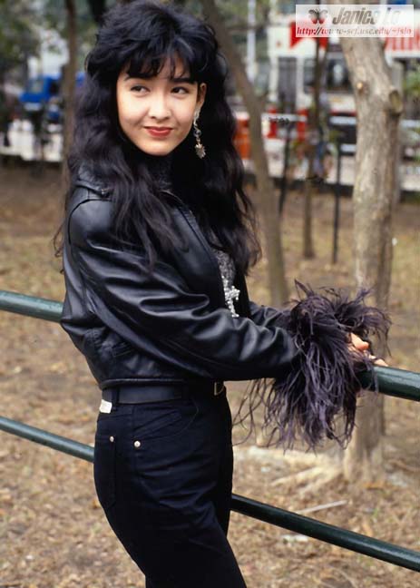 Vivian Chow's Photo Album Page 4